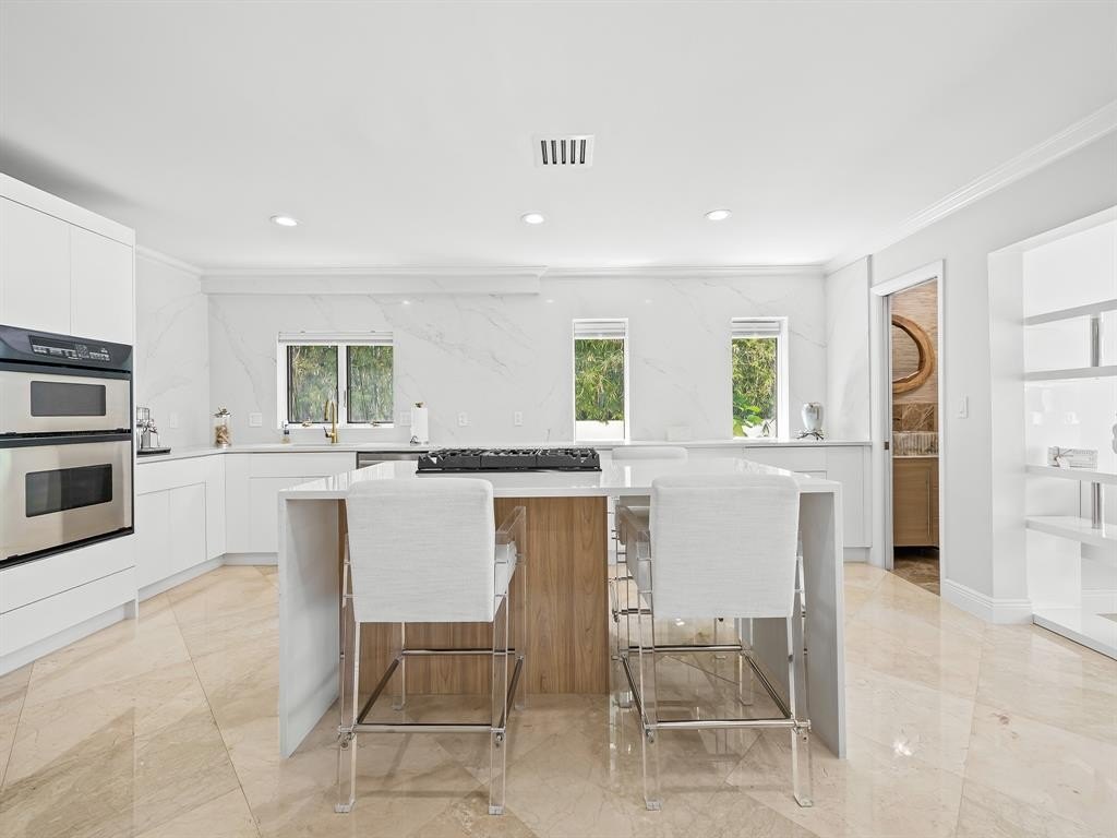 Fort Lauderdale, Florida, 33301, United States, 4 Bedrooms Bedrooms, ,3 BathroomsBathrooms,Residential,Forsale,1884603