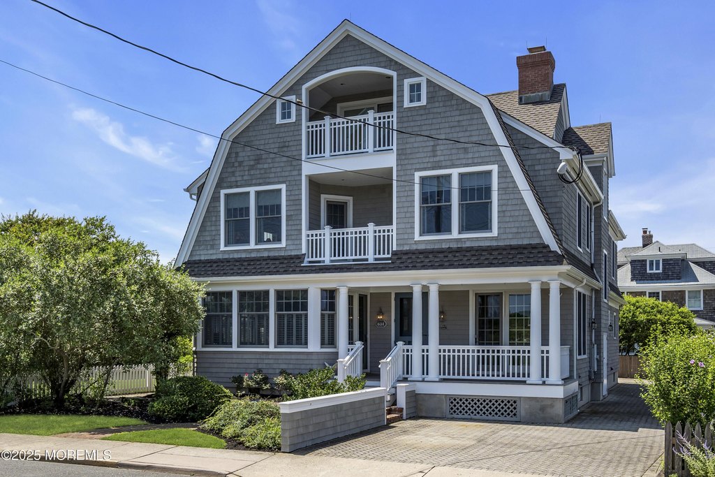 Bay Head, New Jersey, 08742, United States, 8 Bedrooms Bedrooms, ,5.5 BathroomsBathrooms,Residential,Forsale,1946361