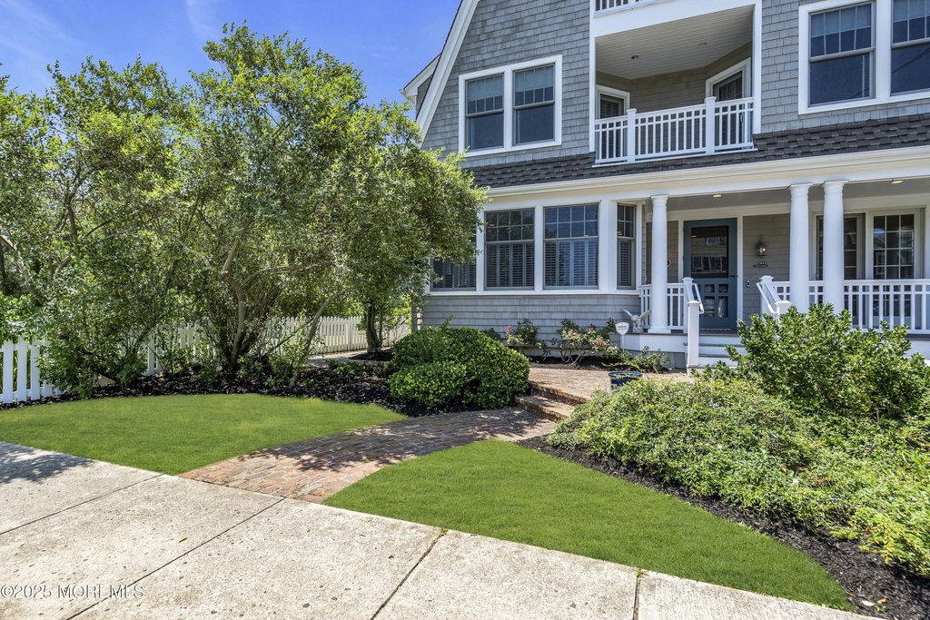 Bay Head, New Jersey, 08742, United States, 8 Bedrooms Bedrooms, ,5.5 BathroomsBathrooms,Residential,Forsale,1946361