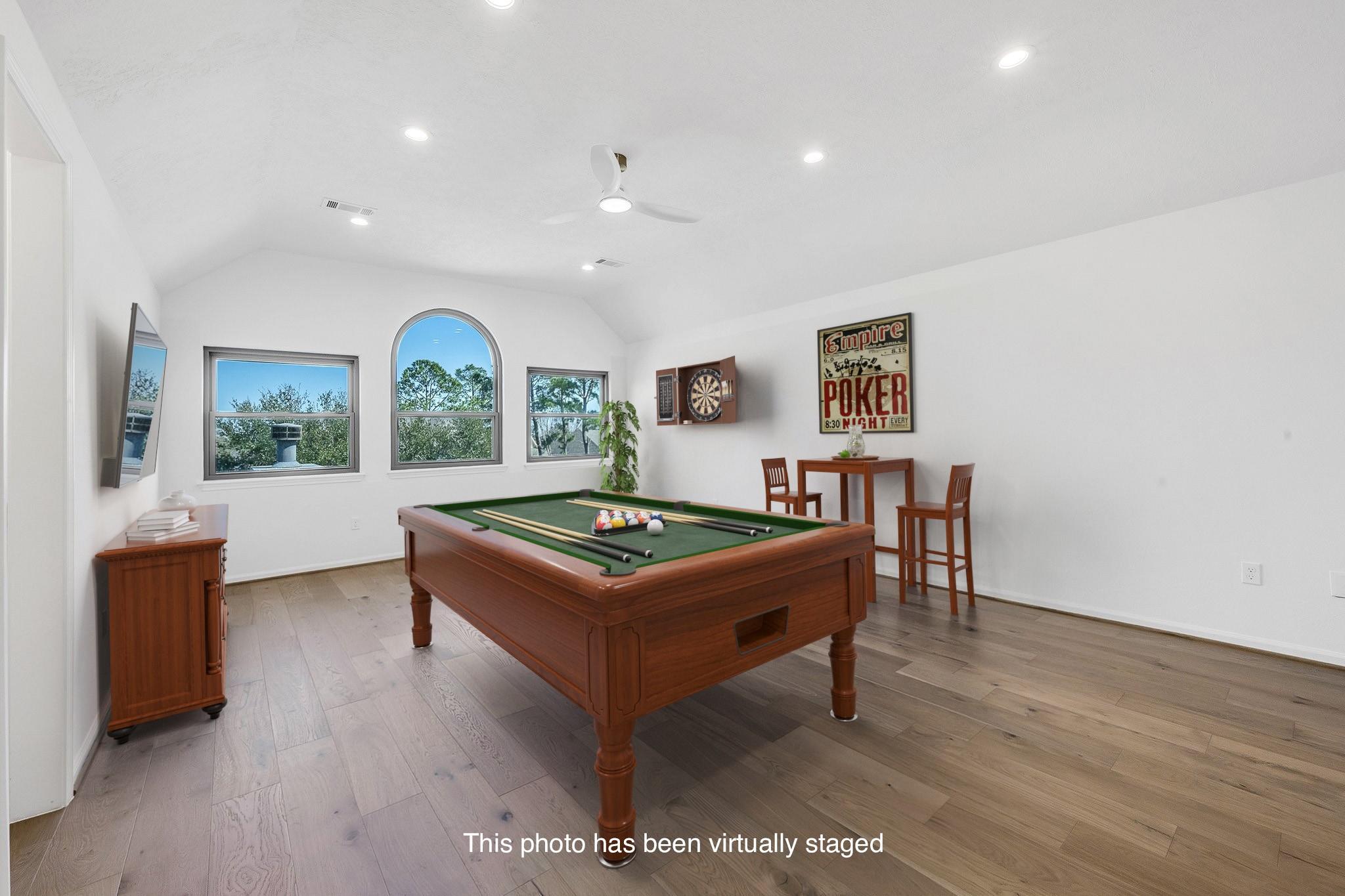 Montgomery, Texas, 77356, United States, 7 Bedrooms Bedrooms, ,5 BathroomsBathrooms,Residential,Forsale,1910017