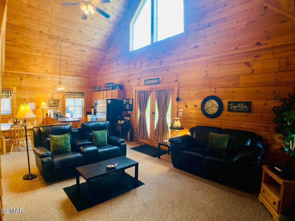 Sevierville, Tennessee, 37876, United States, 3 Bedrooms Bedrooms, ,2.5 BathroomsBathrooms,Residential,Forsale,1942425