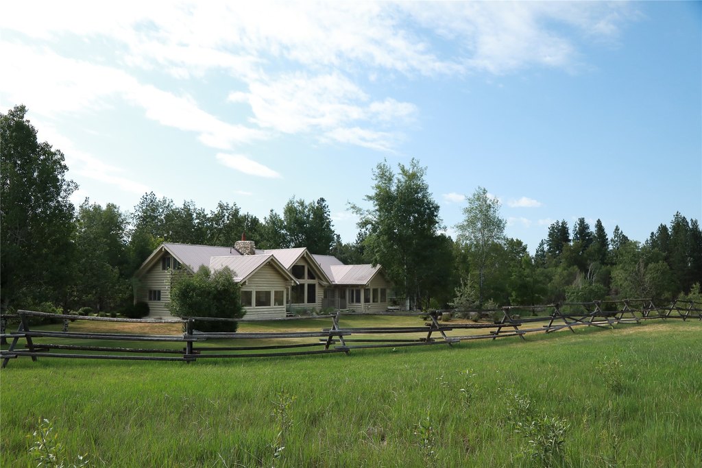 Victor, Montana, 59875, United States, 4 Bedrooms Bedrooms, ,4.5 BathroomsBathrooms,Residential,Forsale,1944330