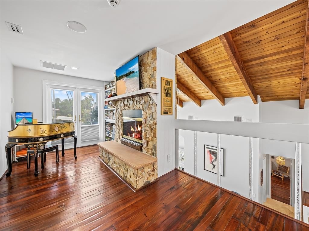 Fort Lauderdale, Florida, 33301, United States, 4 Bedrooms Bedrooms, ,3 BathroomsBathrooms,Residential,Forsale,1884603