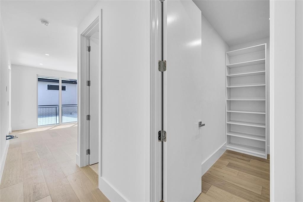 Fort Lauderdale, Florida, 33304, United States, 4 Bedrooms Bedrooms, ,4.5 BathroomsBathrooms,Residential,Forsale,1884584