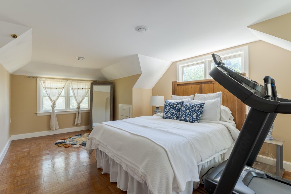Hampton Falls, New Hampshire, 03844, United States, 3 Bedrooms Bedrooms, ,2 BathroomsBathrooms,Residential,Forsale,1934014