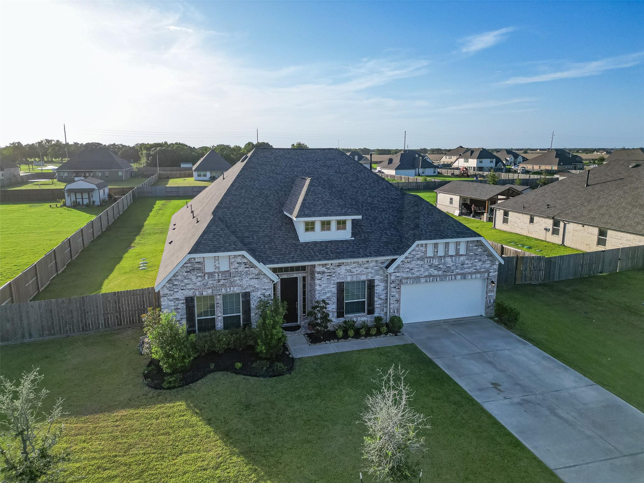 Needville, Texas, 77461, United States, 4 Bedrooms Bedrooms, ,3 BathroomsBathrooms,Residential,Forsale,1953114