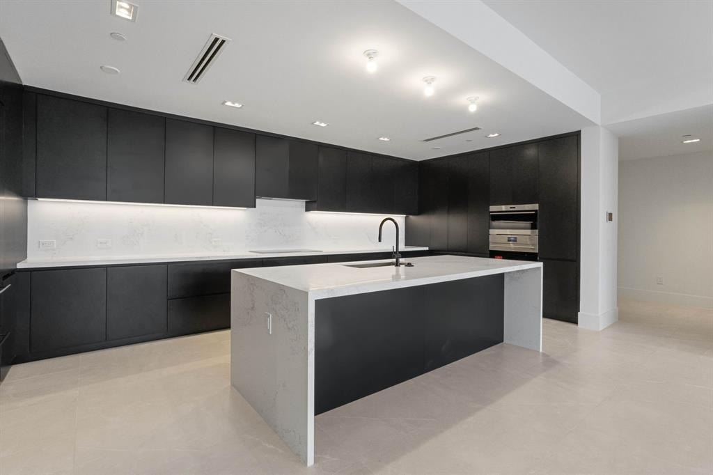 Fort Lauderdale, Florida, 33301, United States, 3 Bedrooms Bedrooms, ,3.5 BathroomsBathrooms,Residential,Forsale,2004497