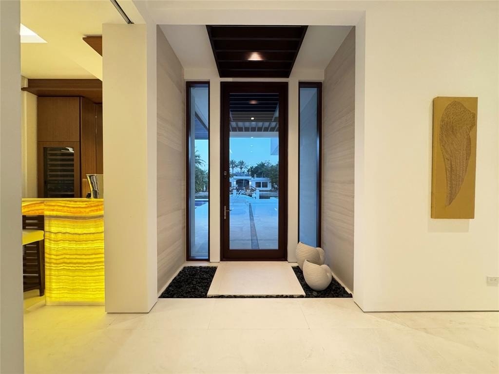 Fort Lauderdale, Florida, 33301, United States, 7 Bedrooms Bedrooms, ,7.5 BathroomsBathrooms,Residential,Forsale,1884538