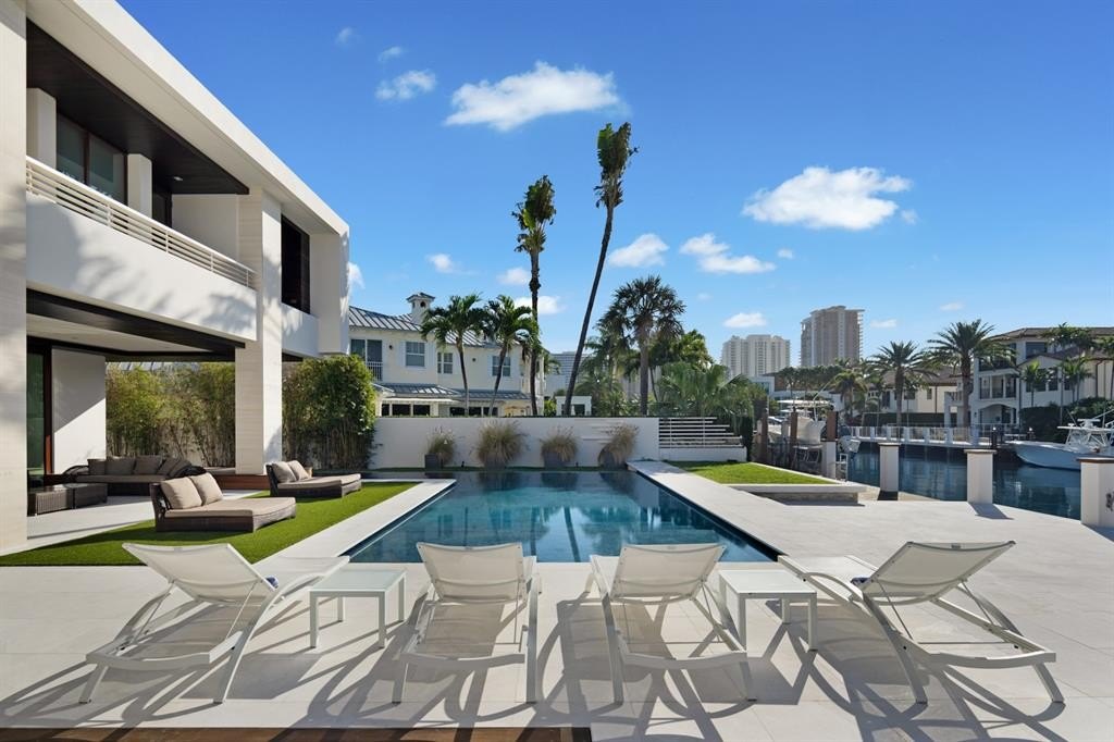Fort Lauderdale, Florida, 33301, United States, 7 Bedrooms Bedrooms, ,7.5 BathroomsBathrooms,Residential,Forsale,1884538