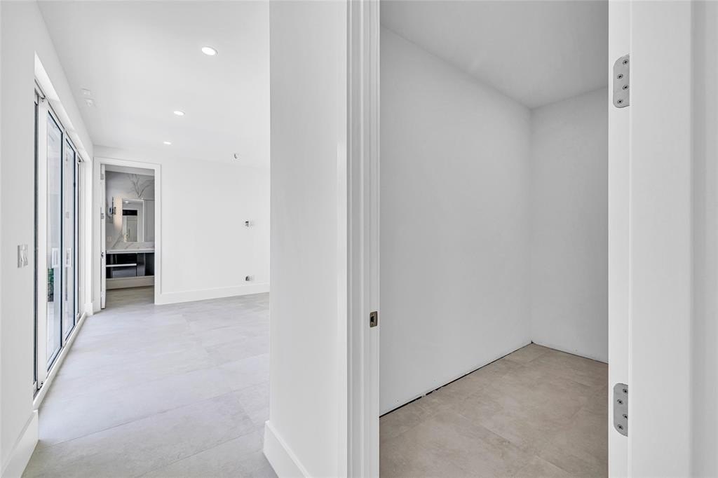 Fort Lauderdale, Florida, 33304, United States, 4 Bedrooms Bedrooms, ,4.5 BathroomsBathrooms,Residential,Forsale,1884584