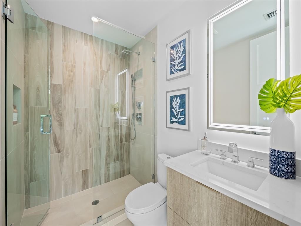 Fort Lauderdale, Florida, 33305, United States, 5 Bedrooms Bedrooms, ,5.5 BathroomsBathrooms,Residential,Forsale,1884564