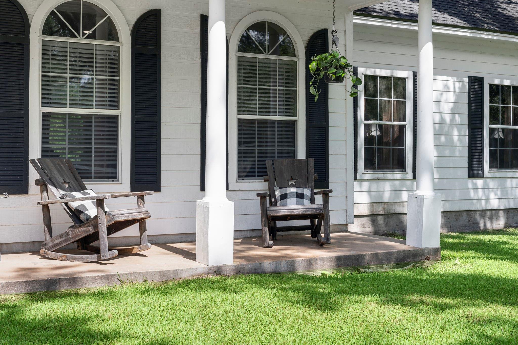 Needville, Texas, 77461, United States, 5 Bedrooms Bedrooms, ,3 BathroomsBathrooms,Residential,Forsale,1910025