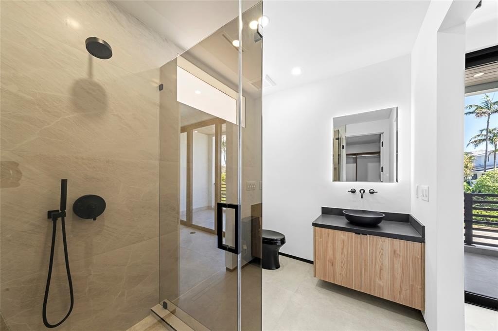 Fort Lauderdale, Florida, 33304, United States, 4 Bedrooms Bedrooms, ,4 BathroomsBathrooms,Residential,Forsale,1951875