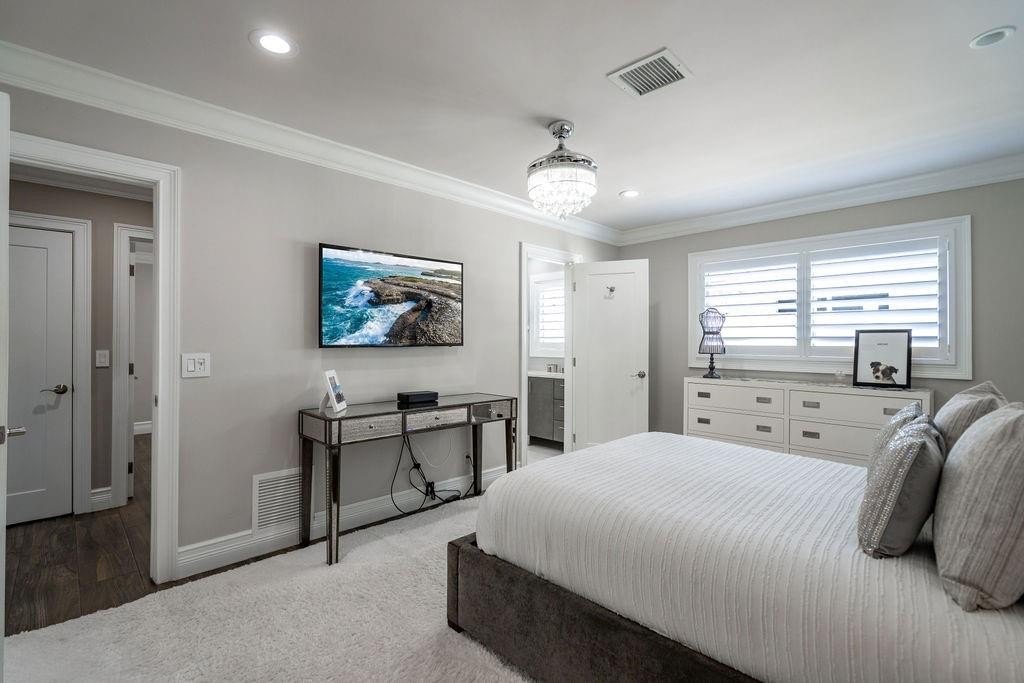 Lighthouse Point, Florida, 33064, United States, 4 Bedrooms Bedrooms, ,3 BathroomsBathrooms,Residential,Forsale,1884549