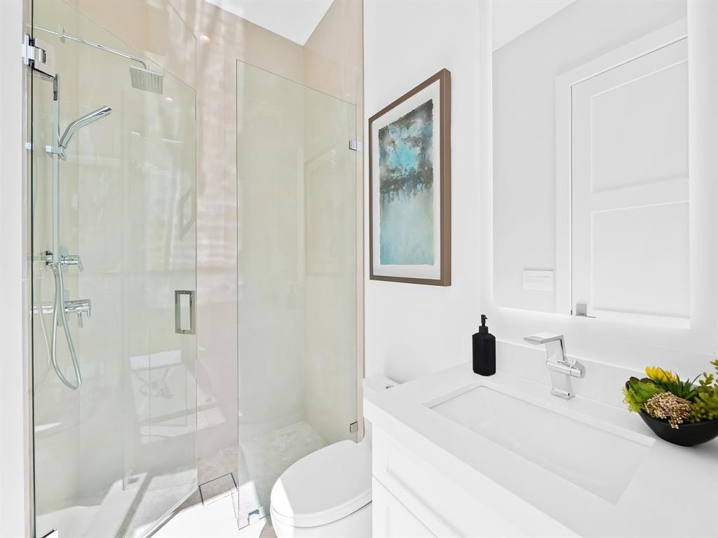 Fort Lauderdale, Florida, 33301, United States, 5 Bedrooms Bedrooms, ,5.5 BathroomsBathrooms,Residential,Forsale,1884562