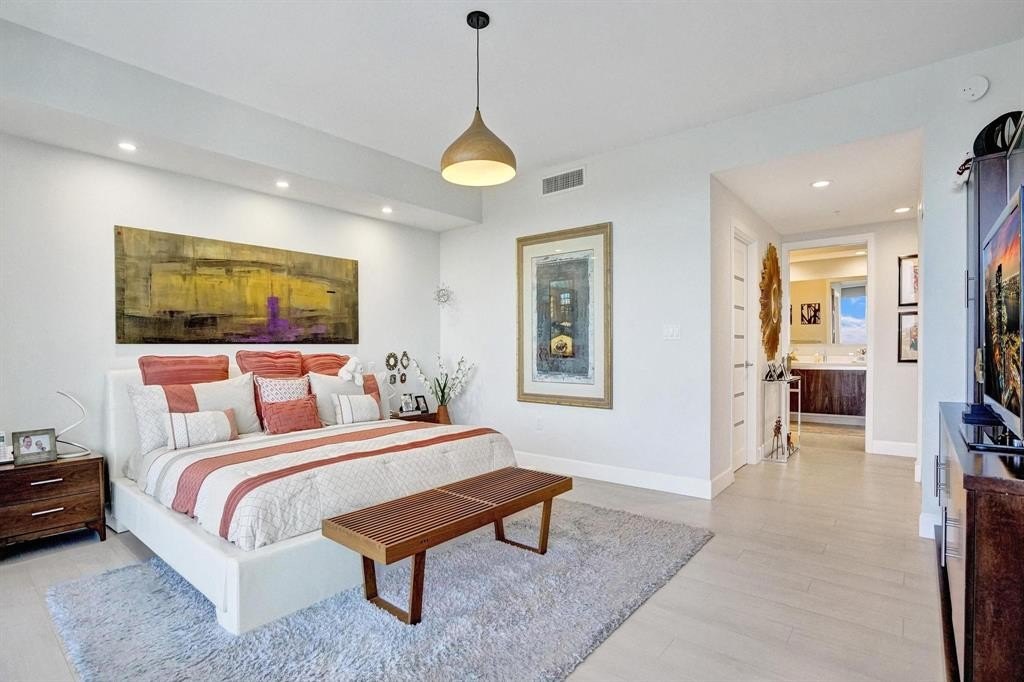 Fort Lauderdale, Florida, 33304, United States, 3 Bedrooms Bedrooms, ,3.5 BathroomsBathrooms,Residential,Forsale,1884537