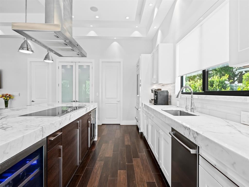 Fort Lauderdale, Florida, 33305, United States, 4 Bedrooms Bedrooms, ,4.5 BathroomsBathrooms,Residential,Forsale,1884558
