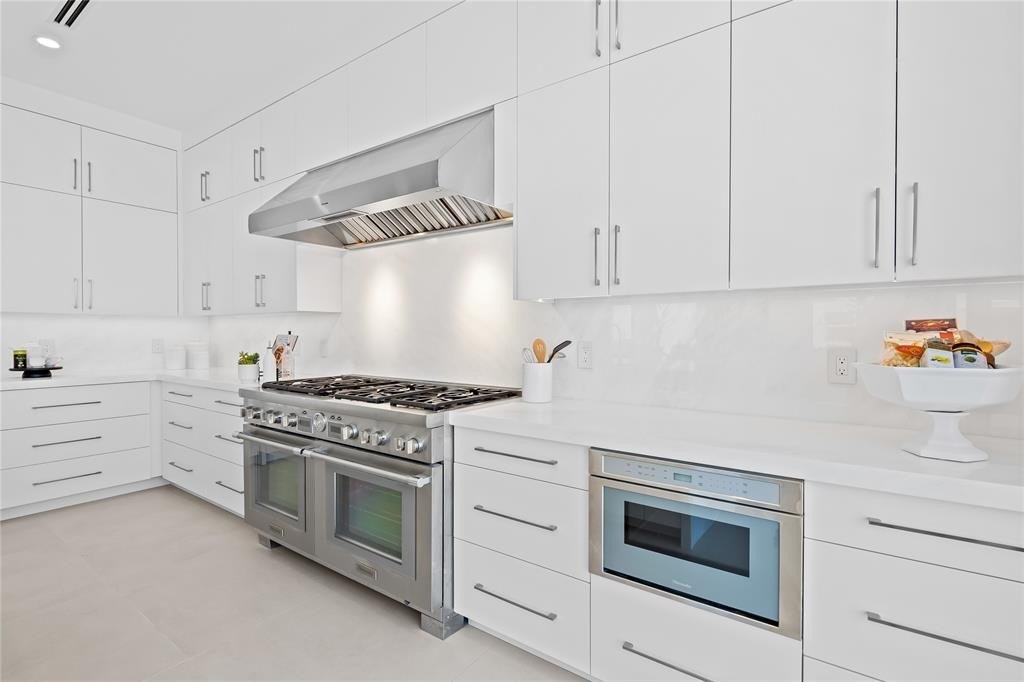 Fort Lauderdale, Florida, 33305, United States, 5 Bedrooms Bedrooms, ,5.5 BathroomsBathrooms,Residential,Forsale,1884564