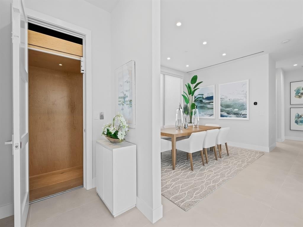 Fort Lauderdale, Florida, 33305, United States, 5 Bedrooms Bedrooms, ,5.5 BathroomsBathrooms,Residential,Forsale,1884564