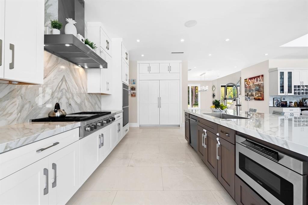 Fort Lauderdale, Florida, 33305, United States, 5 Bedrooms Bedrooms, ,5.5 BathroomsBathrooms,Residential,Forsale,1884521