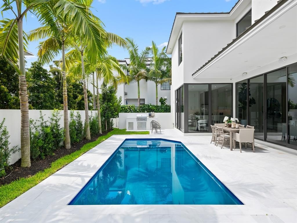 Fort Lauderdale, Florida, 33301, United States, 5 Bedrooms Bedrooms, ,5.5 BathroomsBathrooms,Residential,Forsale,1884562