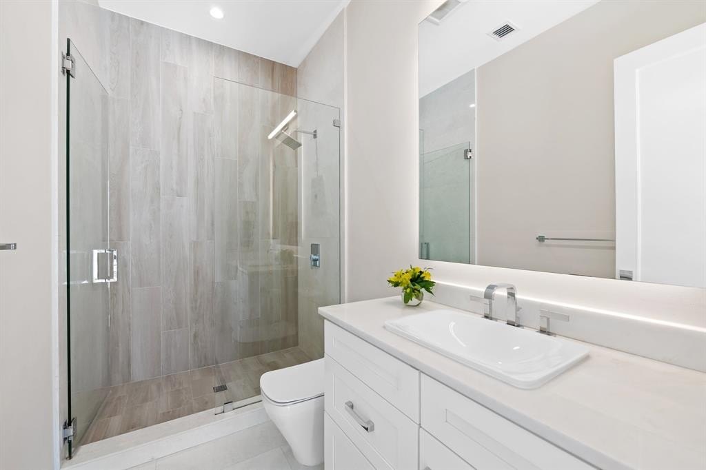 Fort Lauderdale, Florida, 33305, United States, 5 Bedrooms Bedrooms, ,5.5 BathroomsBathrooms,Residential,Forsale,1884521