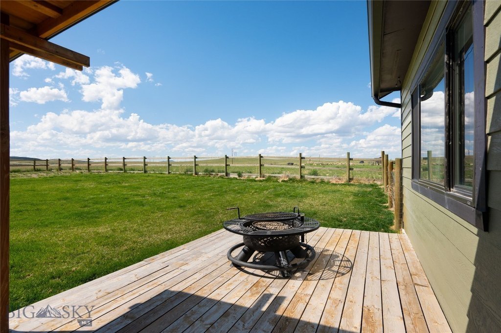 Three Forks, Montana, 59752, United States, 3 Bedrooms Bedrooms, ,2.5 BathroomsBathrooms,Residential,Forsale,1894952