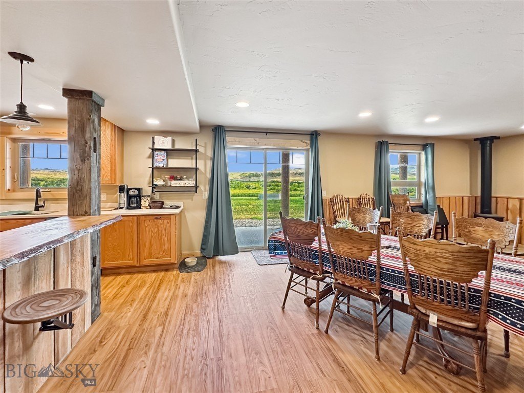 McAllister, Montana, 59740, United States, 4 Bedrooms Bedrooms, ,3 BathroomsBathrooms,Residential,Forsale,1894850