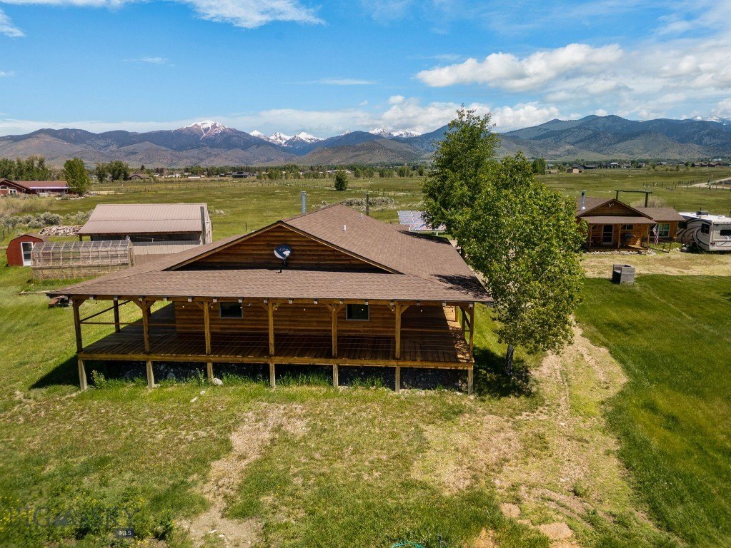 Sheridan, Montana, 59749, United States, 3 Bedrooms Bedrooms, ,3 BathroomsBathrooms,Residential,Forsale,1941167