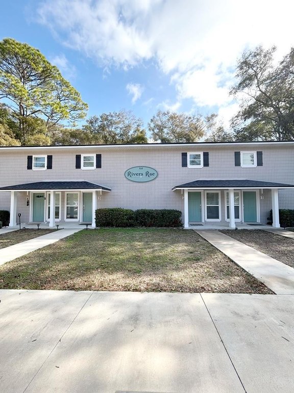 Carrabelle, Florida, 32322, United States, 8 Bedrooms Bedrooms, ,4.5 BathroomsBathrooms,Residential,Forsale,1946751