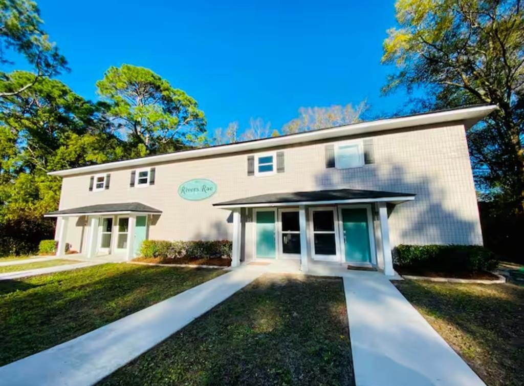 Carrabelle, Florida, 32322, United States, 8 Bedrooms Bedrooms, ,4.5 BathroomsBathrooms,Residential,Forsale,1946751