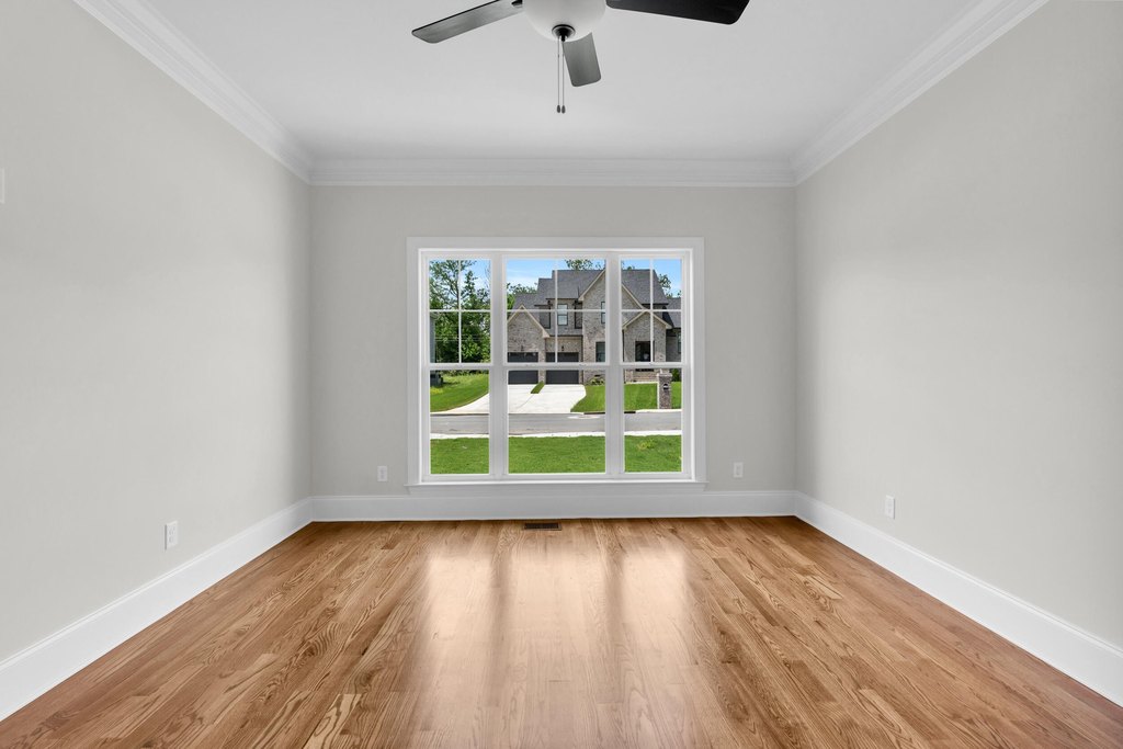 Chattanooga, Tennessee, 37421, United States, 5 Bedrooms Bedrooms, ,4 BathroomsBathrooms,Residential,Forsale,1894436