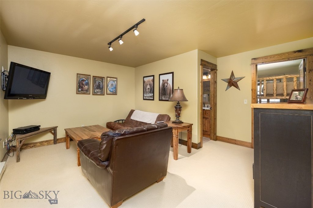 Gallatin Gateway, Montana, 59730, United States, 4 Bedrooms Bedrooms, ,3.5 BathroomsBathrooms,Residential,Forsale,1944336