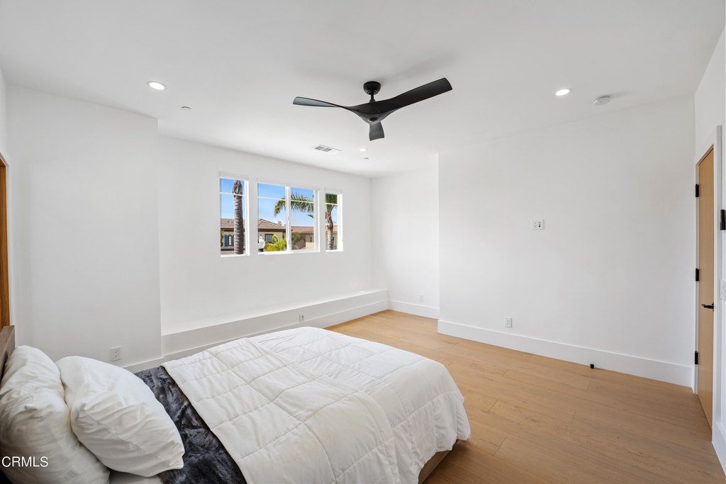 Oxnard, California, 93035, United States, 4 Bedrooms Bedrooms, ,3 BathroomsBathrooms,Residential,Forsale,1941485