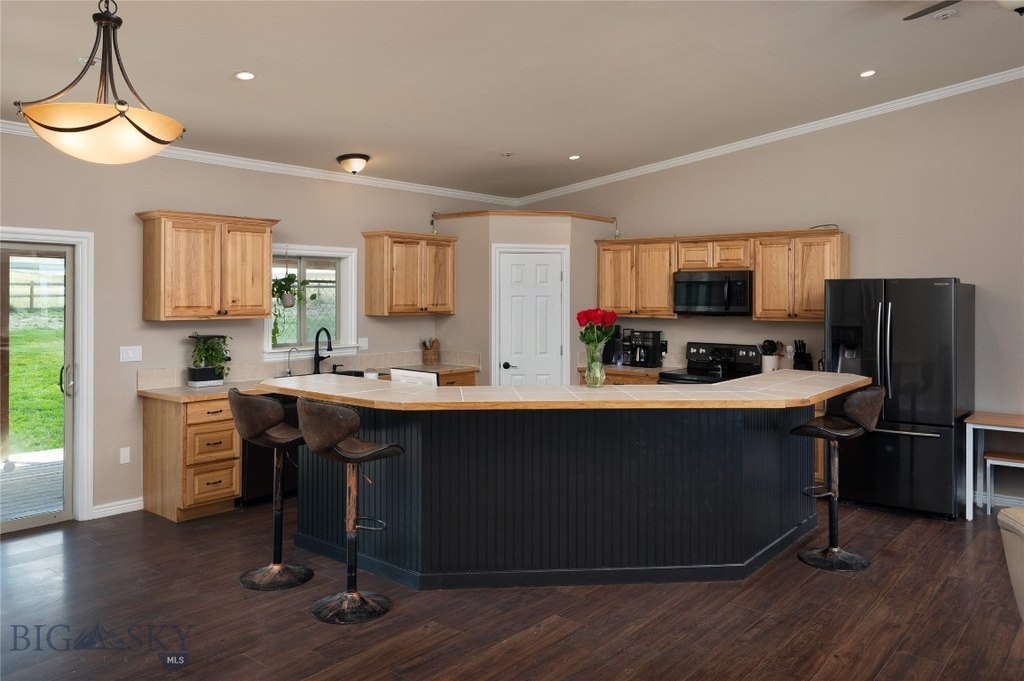 Three Forks, Montana, 59752, United States, 3 Bedrooms Bedrooms, ,2.5 BathroomsBathrooms,Residential,Forsale,1894952