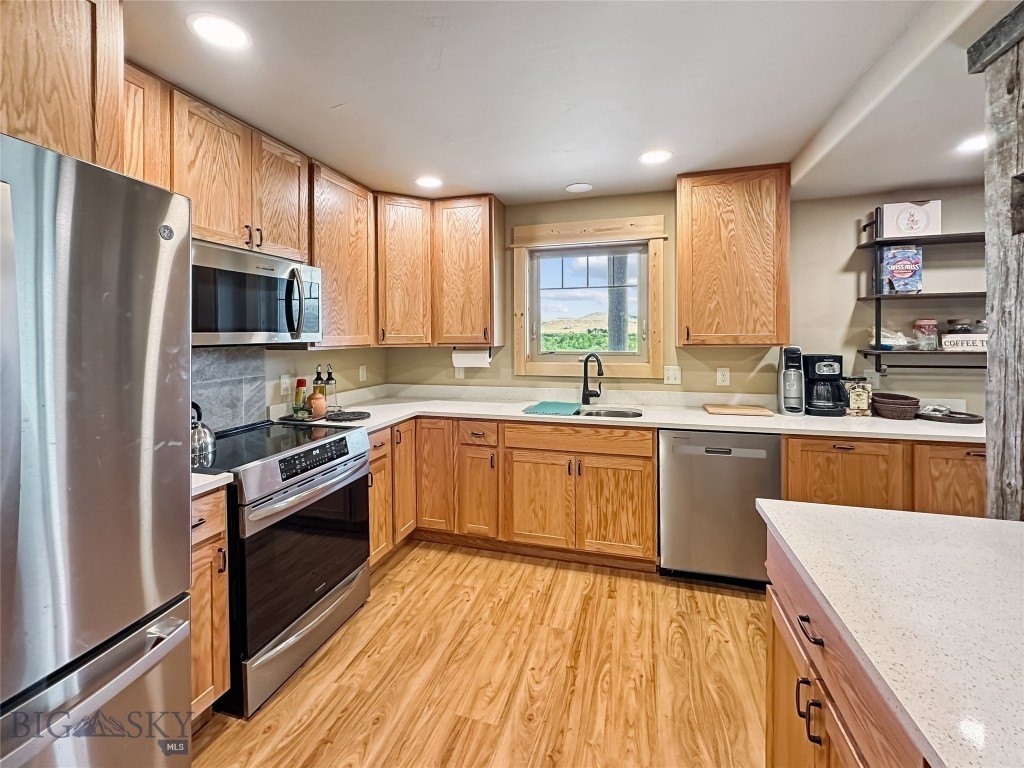 McAllister, Montana, 59740, United States, 4 Bedrooms Bedrooms, ,3 BathroomsBathrooms,Residential,Forsale,1894850