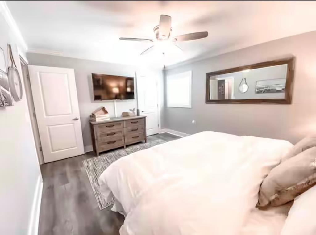 Carrabelle, Florida, 32322, United States, 8 Bedrooms Bedrooms, ,4.5 BathroomsBathrooms,Residential,Forsale,1946751