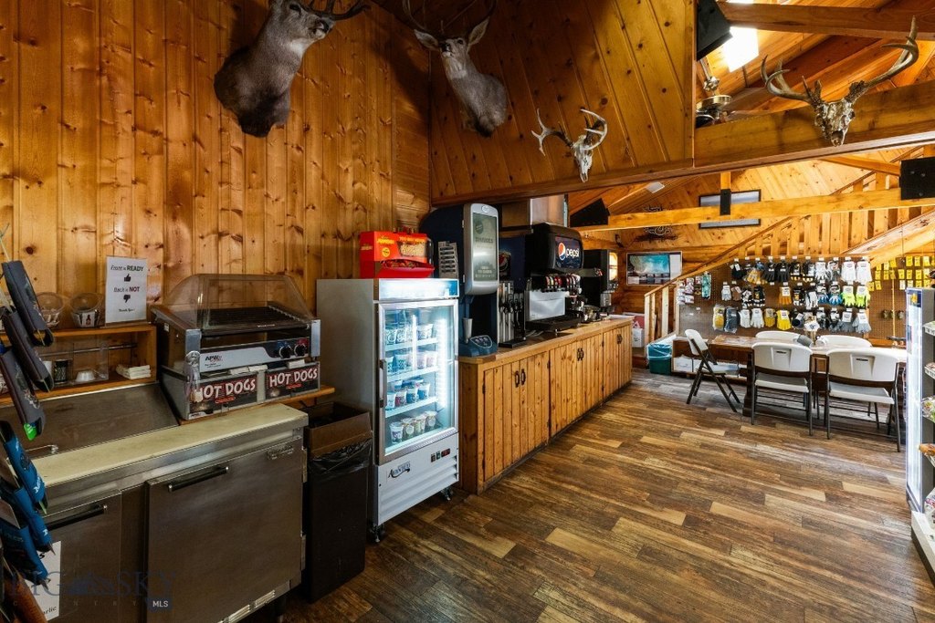 Twin Bridges, Montana, 59754, United States, ,Residential,Forsale,1941166