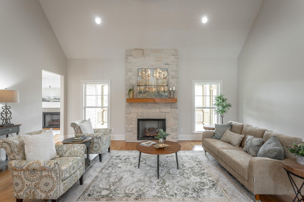 Chattanooga, Tennessee, 37421, United States, 5 Bedrooms Bedrooms, ,4 BathroomsBathrooms,Residential,Forsale,1894436