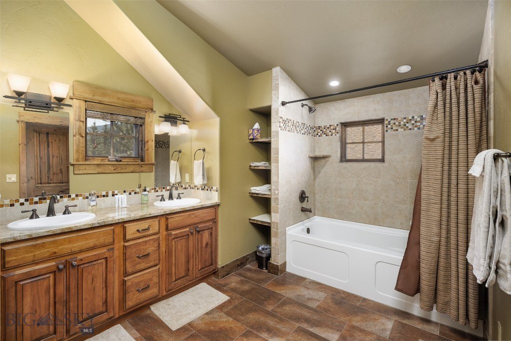 Gallatin Gateway, Montana, 59730, United States, 4 Bedrooms Bedrooms, ,3.5 BathroomsBathrooms,Residential,Forsale,1944336