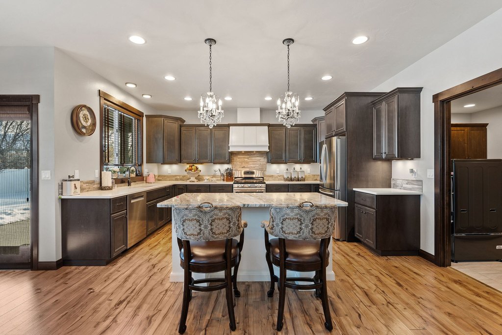 Kalispell, Montana, 59901, United States, 5 Bedrooms Bedrooms, ,3 BathroomsBathrooms,Residential,Forsale,1894905