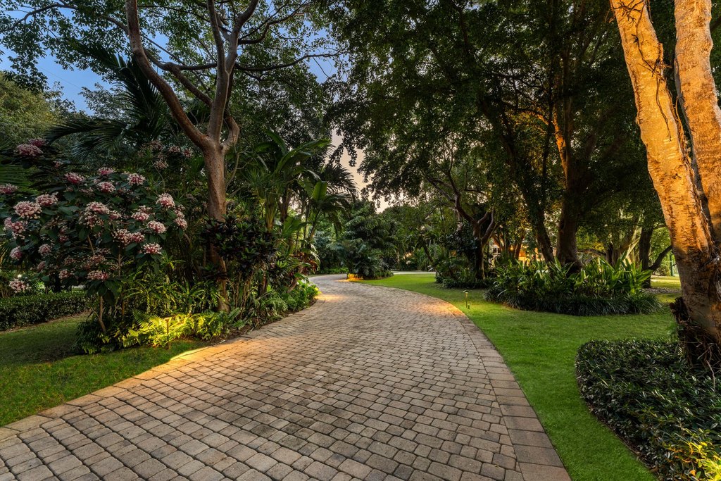 Plantation Key, Florida, 33070, United States, 7 Bedrooms Bedrooms, ,6.5 BathroomsBathrooms,Residential,Forsale,1971974