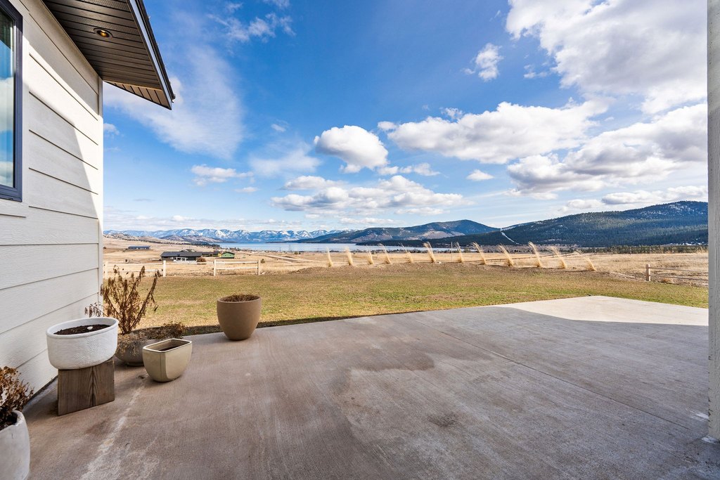 Elmo, Montana, 59915, United States, 3 Bedrooms Bedrooms, ,2.5 BathroomsBathrooms,Residential,Forsale,1941193