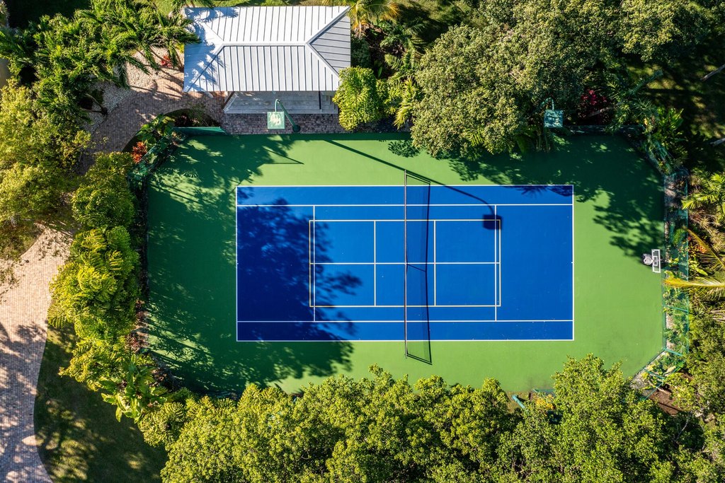 Plantation Key, Florida, 33070, United States, 7 Bedrooms Bedrooms, ,6.5 BathroomsBathrooms,Residential,Forsale,1971974