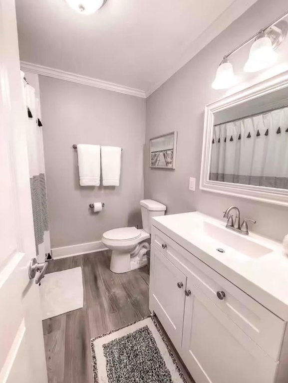 Carrabelle, Florida, 32322, United States, 8 Bedrooms Bedrooms, ,4.5 BathroomsBathrooms,Residential,Forsale,1946751