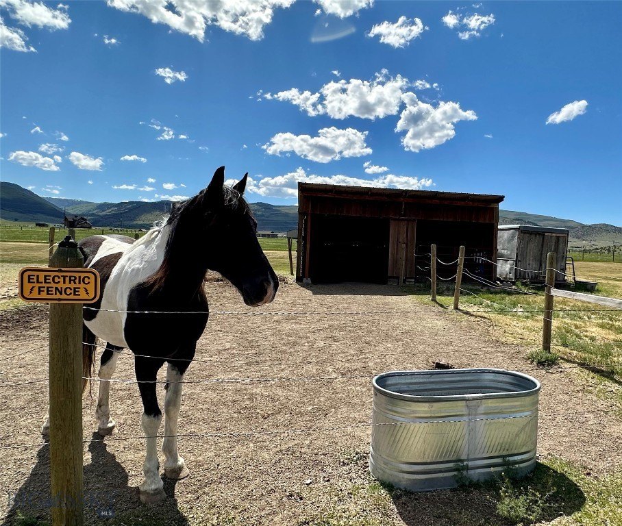 Ennis, Montana, 59729, United States, 3 Bedrooms Bedrooms, ,2 BathroomsBathrooms,Residential,Forsale,1894848