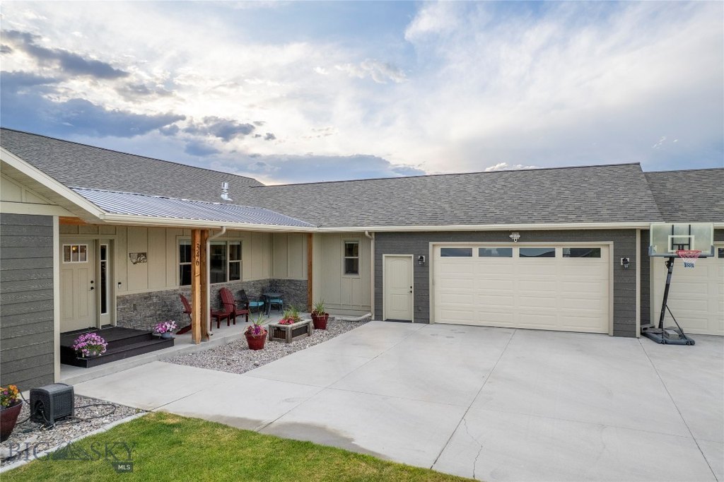 Manhattan, Montana, 59741, United States, 6 Bedrooms Bedrooms, ,3.5 BathroomsBathrooms,Residential,Forsale,1915003