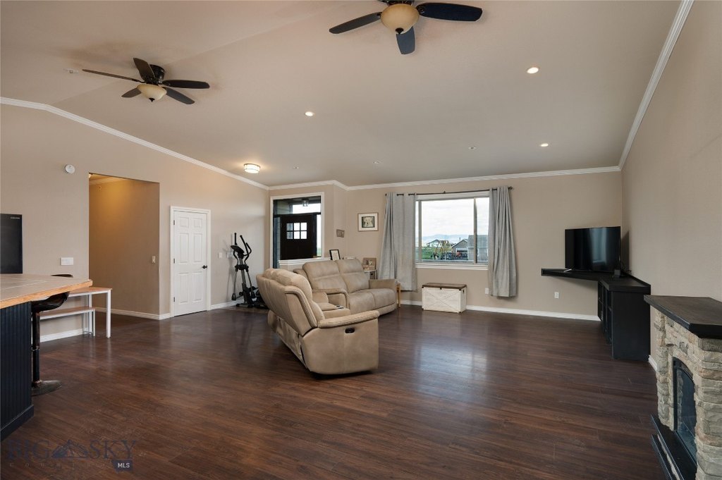 Three Forks, Montana, 59752, United States, 3 Bedrooms Bedrooms, ,2.5 BathroomsBathrooms,Residential,Forsale,1894952