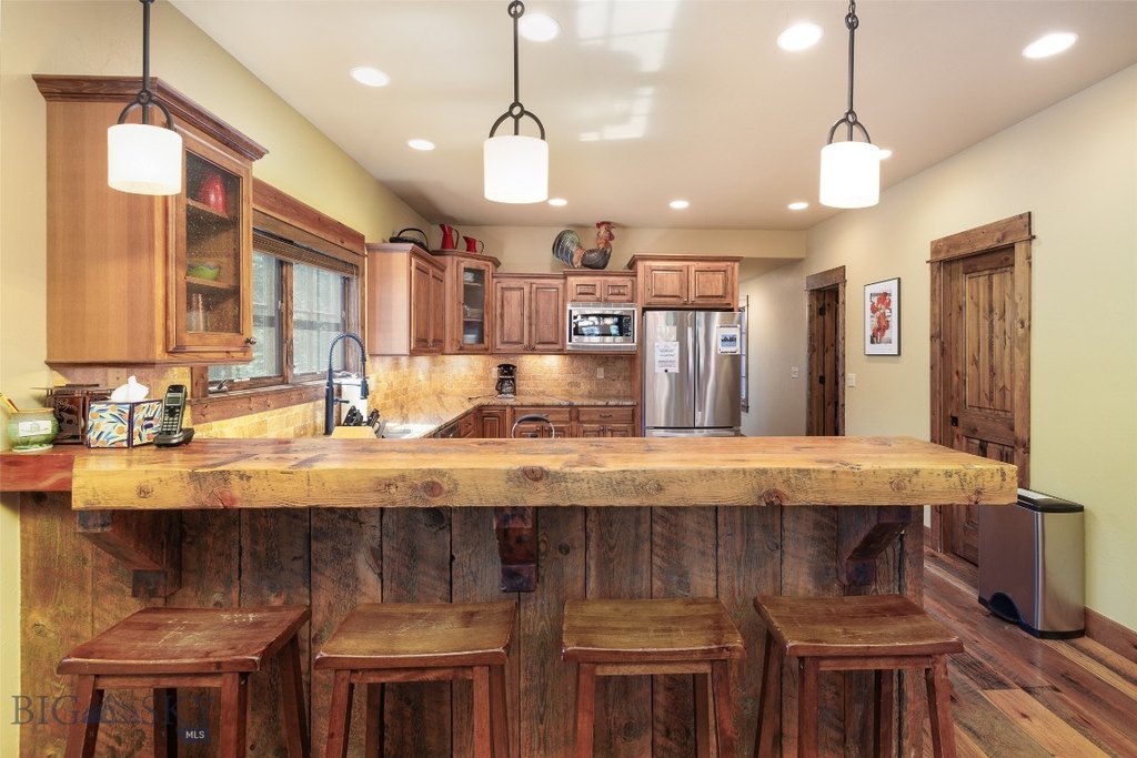 Gallatin Gateway, Montana, 59730, United States, 4 Bedrooms Bedrooms, ,3.5 BathroomsBathrooms,Residential,Forsale,1944336