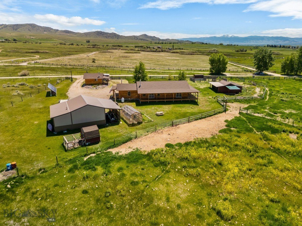 Sheridan, Montana, 59749, United States, 3 Bedrooms Bedrooms, ,3 BathroomsBathrooms,Residential,Forsale,1941167